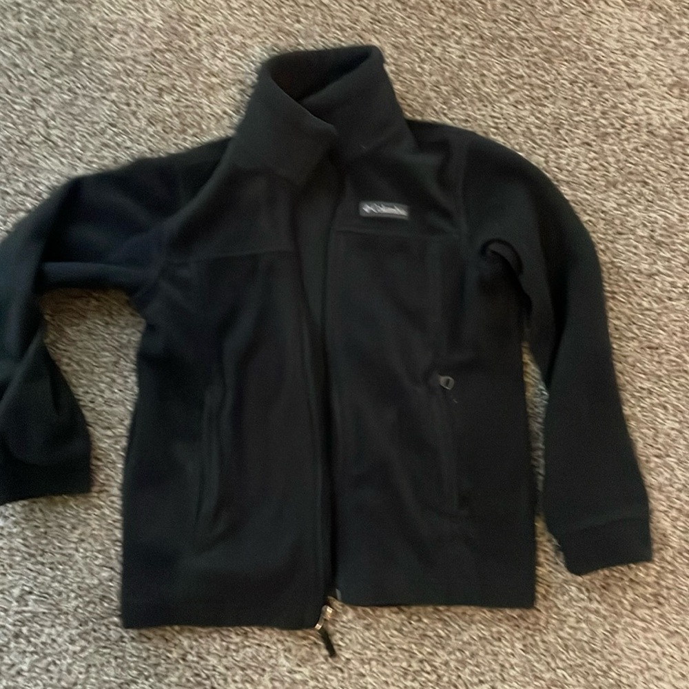 Gently worn kids Columbia zip up fleece jacket.Size small. Fits like a size 8
